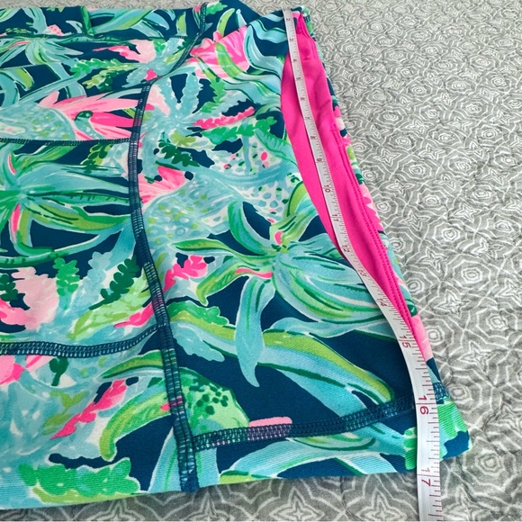 Lilly Pulitzer Weekender Luxletic Crop Leggings Tropical Bright Colors Size XL - Picture 12 of 14